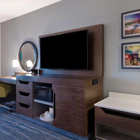 Hampton Inn & Suites Marina Dış mekan fotoğraf
