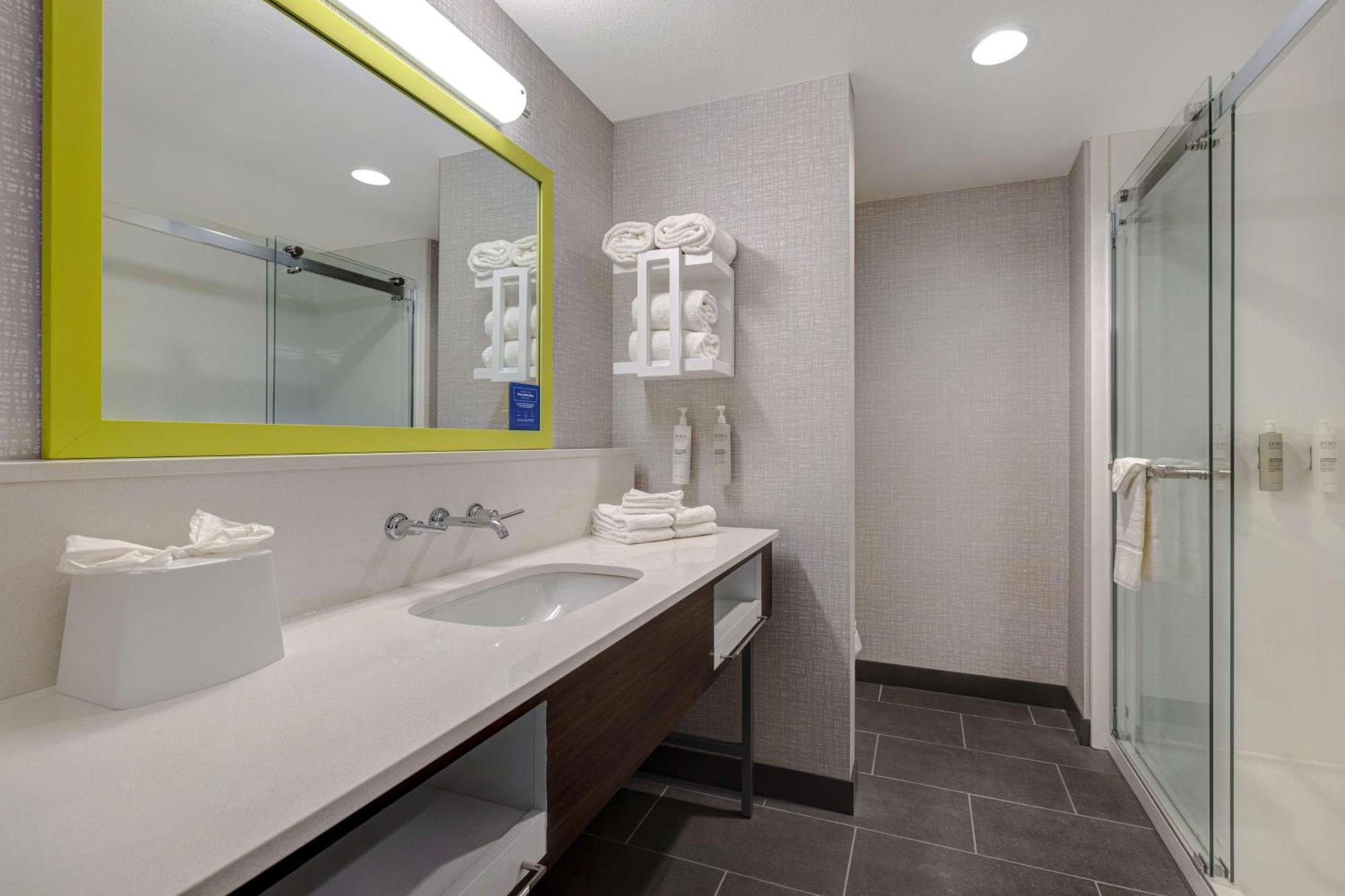 Hampton Inn & Suites Marina Dış mekan fotoğraf