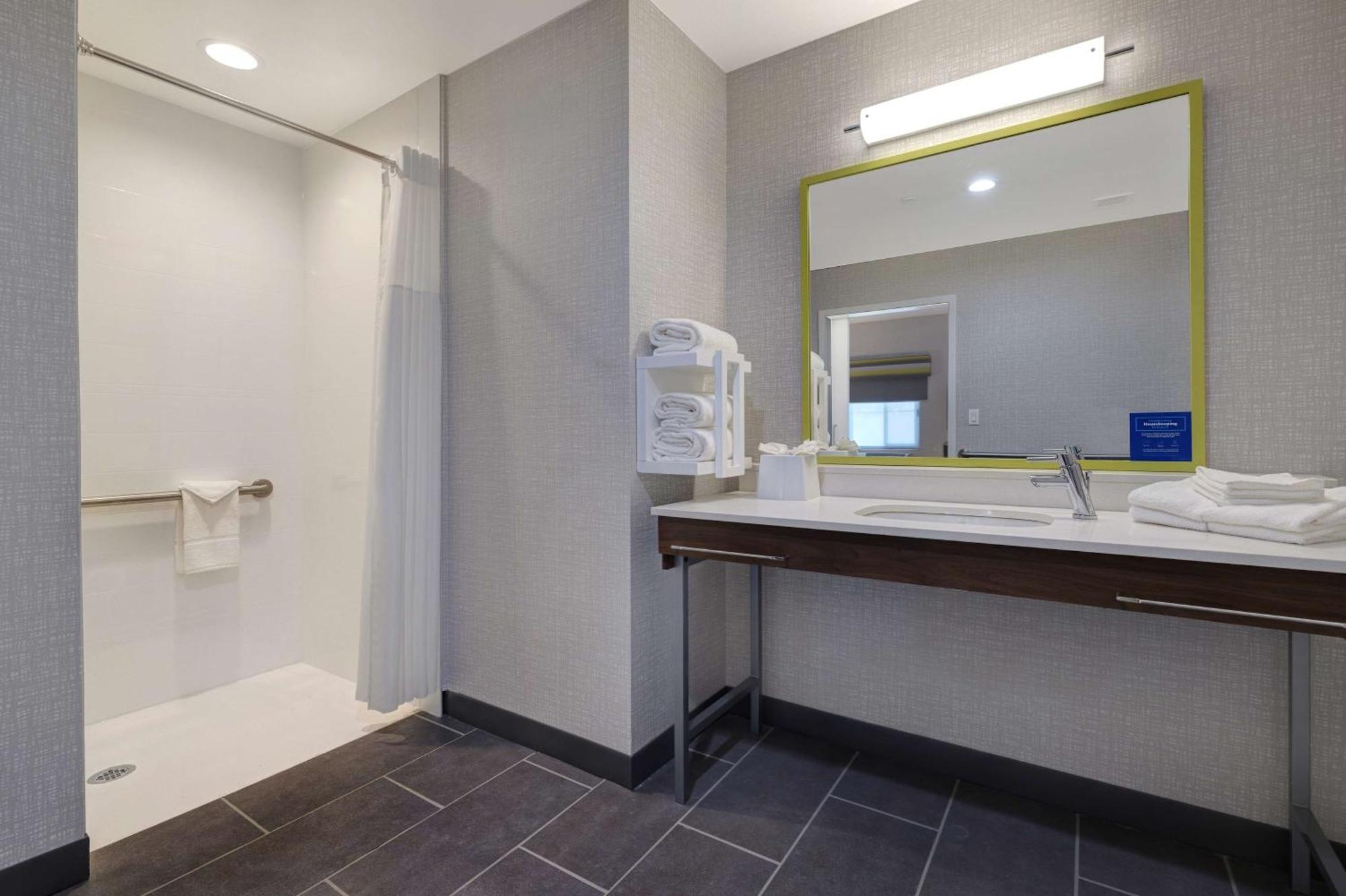 Hampton Inn & Suites Marina Dış mekan fotoğraf