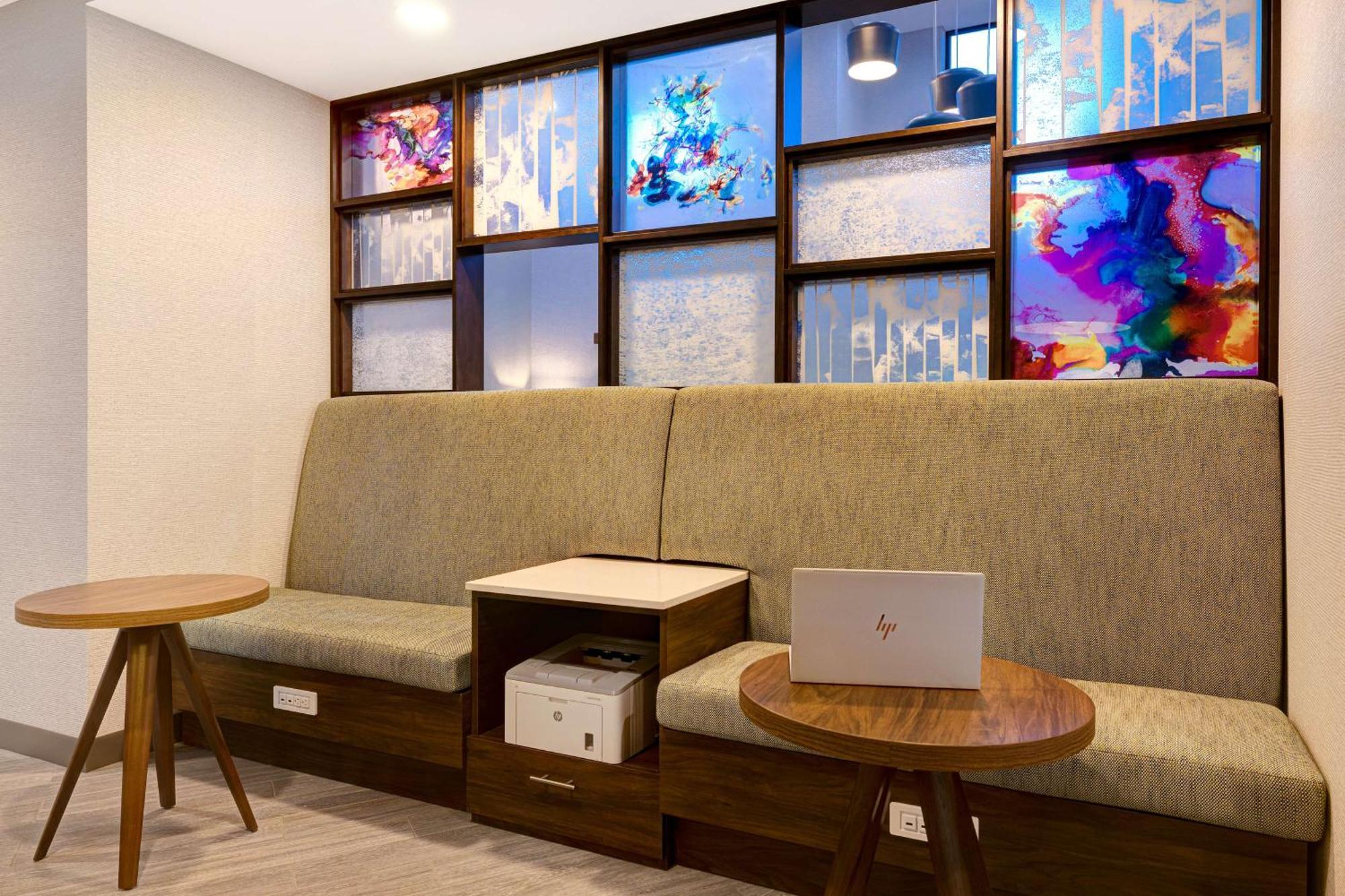 Hampton Inn & Suites Marina Dış mekan fotoğraf