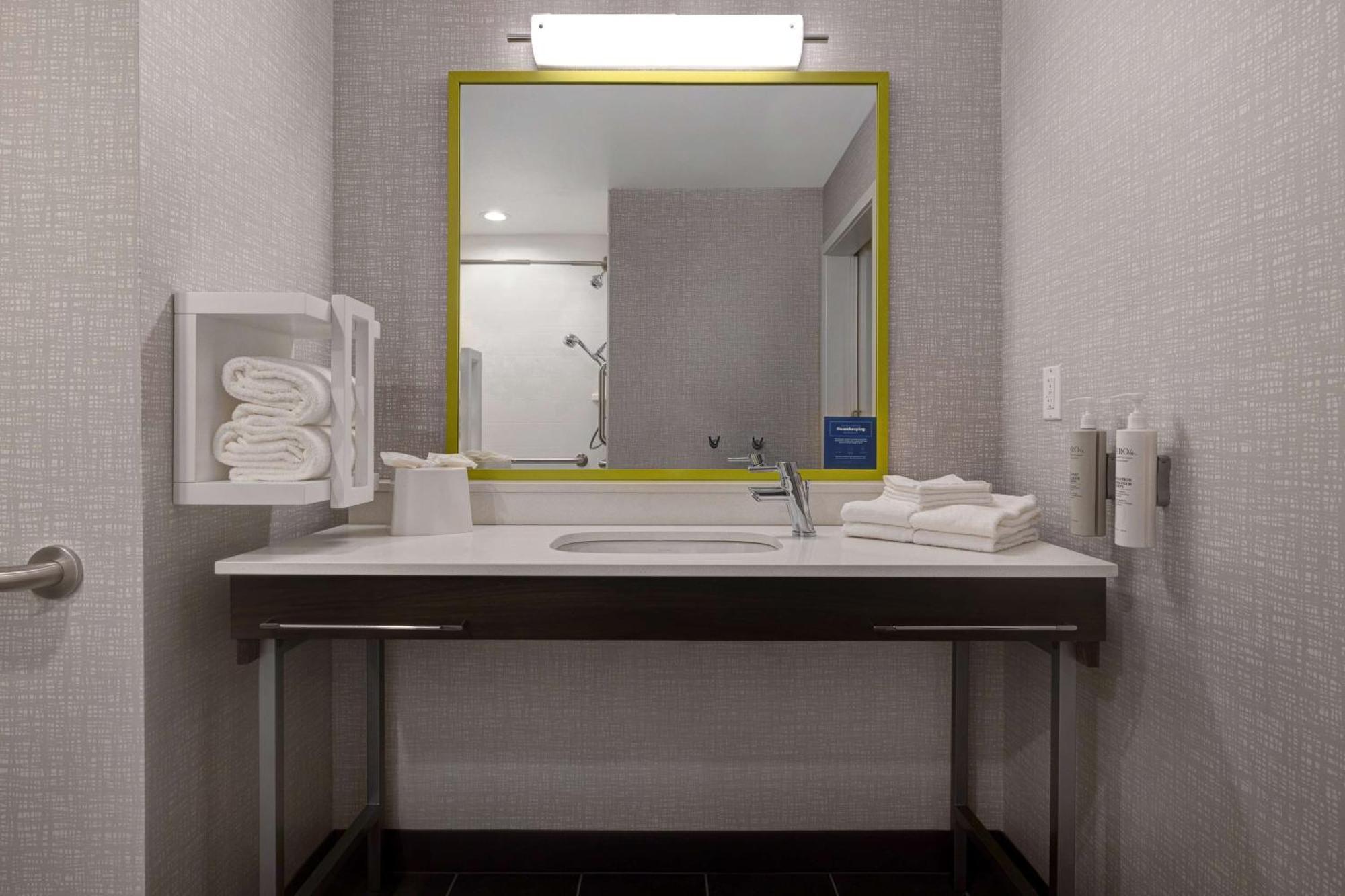 Hampton Inn & Suites Marina Dış mekan fotoğraf