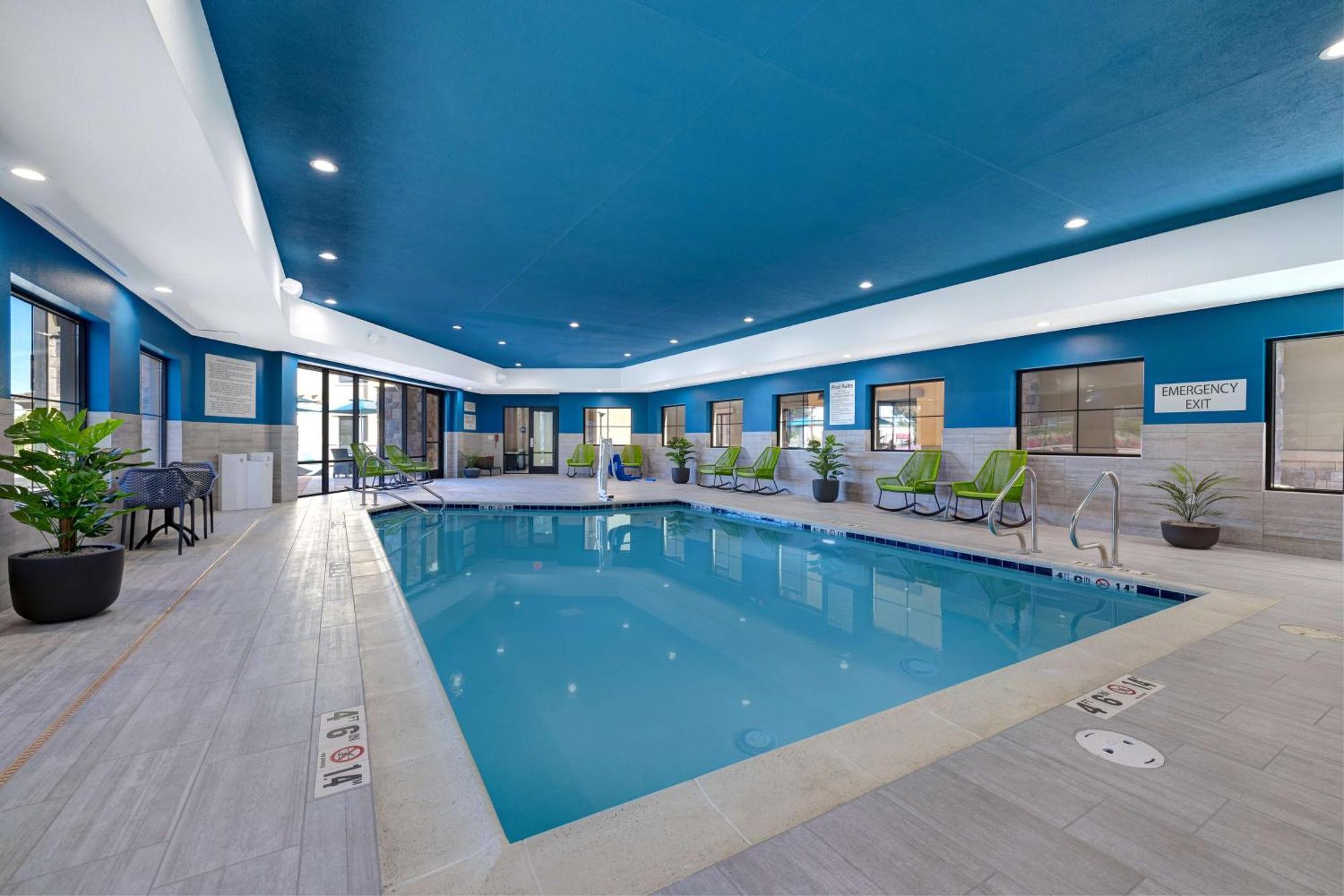 Hampton Inn & Suites Marina Dış mekan fotoğraf